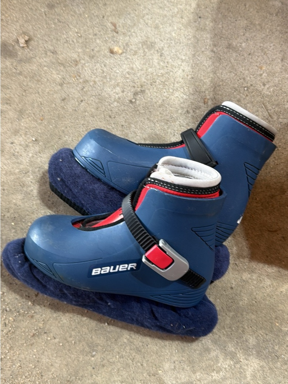 Bauer Kids Blue ice skate Shoes with Red and Black Accents